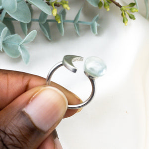 (Wholesale) Recycled Glass Moon Ring - Crystal